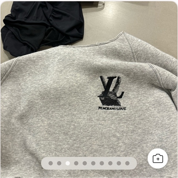 Louis Vuitton Light Gray Cropped Cowl Neck Sweater - Picture 4 of 6